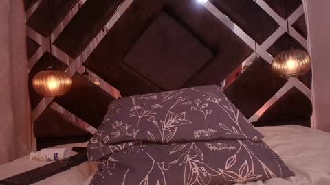 samantha online show from January 2025 10:19:01 PM