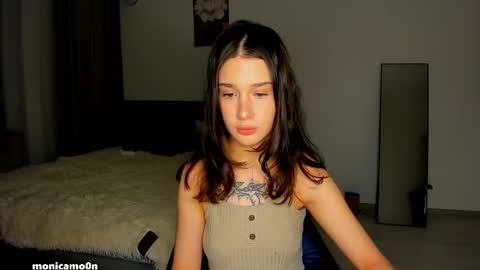 Snapshot of ssash1mii chatting on December 2024 07:53:02 PM Hey guys i miss you so much  online show from December 2024 07:53:02 PM