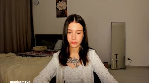 Snapshot of ssash1mii chatting on February 2025 06:37:01 AM Hey guys i miss you so much  online show from February 2025 06:37:01 AM