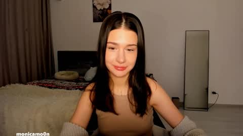 Snapshot of ssash1mii chatting on February 2025 01:30:01 PM Hey guys i miss you so much  online show from February 2025 01:30:01 PM