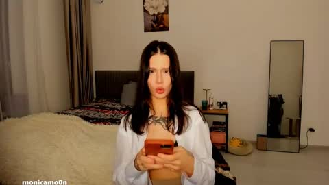 Snapshot of ssash1mii chatting on March 2025 08:21:01 PM Hey guys i miss you so much  online show from March 2025 08:21:01 PM