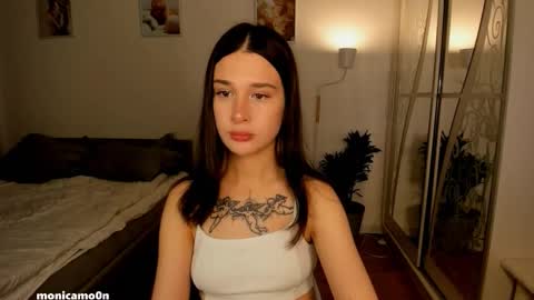 Snapshot of ssash1mii chatting on September 2025 10:53:01 PM Hey guys i miss you so much  online show from September 2025 10:53:01 PM