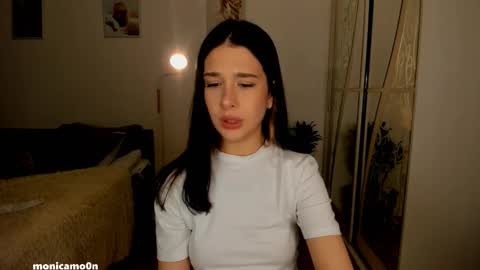 Snapshot of ssash1mii chatting on September 2025 11:30:01 PM Hey guys i miss you so much  online show from September 2025 11:30:01 PM