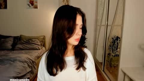 Snapshot of ssash1mii chatting on October 2025 11:15:01 PM Hey guys i miss you so much  online show from October 2025 11:15:01 PM