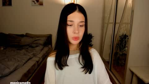 Snapshot of ssash1mii chatting on October 2025 10:41:01 PM Hey guys i miss you so much  online show from October 2025 10:41:01 PM