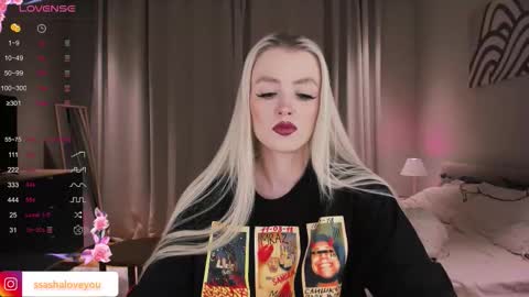 Alexandra online show from November 2025 10:30:02 PM