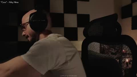 Snapshot of st3v3085 chatting on April 2026 01:24:01 PM DJ - Next Stream Friday June 30th 9am EST online show from April 2026 01:24:01 PM