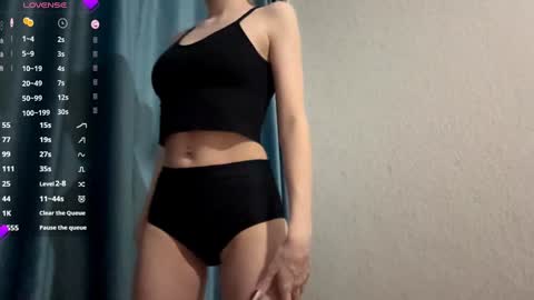 Snapshot of st_annia chatting on February 2026 06:25:02 PM Emily online show from February 2026 06:25:02 PM