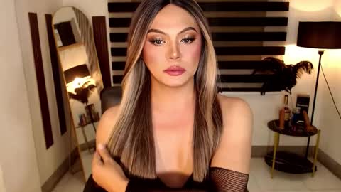 staceymoorets online show from February 2025 01:25:01 PM