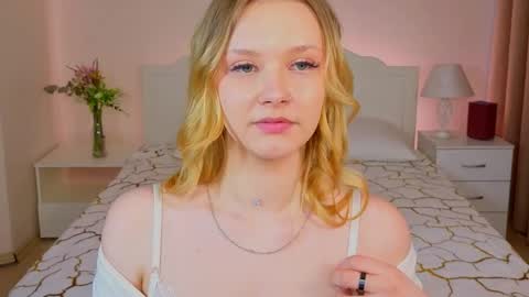Snapshot of staceyyjones chatting on May 2026 12:32:01 PM Stacey online show from May 2026 12:32:01 PM