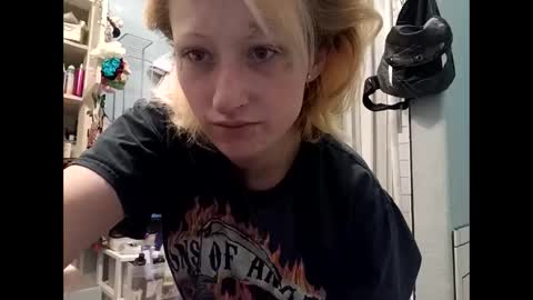 Snapshot of stacisavige chatting on January 2025 05:48:02 AM Sinserity online show from January 2025 05:48:02 AM