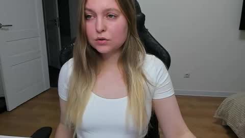 Stacy  online show from February 2026 03:29:02 PM