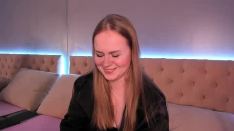 Snapshot of stacy_moorexx chatting on May 2026 08:39:01 PM STACY online show from May 2026 08:39:01 PM
