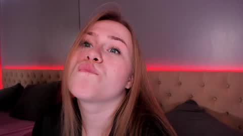 Snapshot of stacy_moorexx chatting on May 2026 08:48:02 PM STACY online show from May 2026 08:48:02 PM