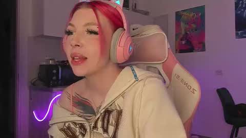 Stacy online show from February 2026 09:43:01 PM