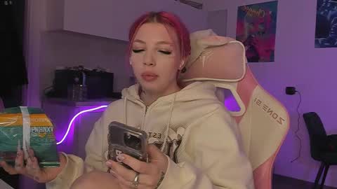 Stacy online show from February 2026 07:24:02 PM