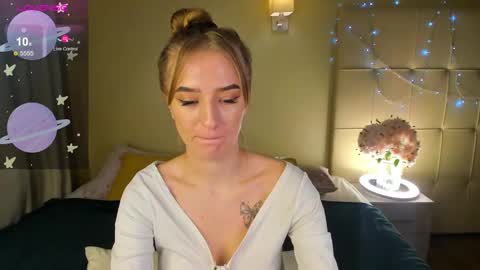 Snapshot of stacy_riiver chatting on February 2025 11:22:01 AM Stacy Mon Tue Wed Thu Fri Sun GMT GMT 3 1000am - 0400pm  online show from February 2025 11:22:01 AM