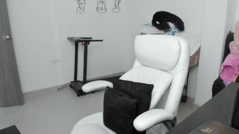 Zulma Yisset online show from April 2026 02:51:02 AM