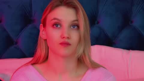 Snapshot of stacyevancesss chatting on March 2026 02:04:02 AM StacyEvances online show from March 2026 02:04:02 AM