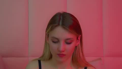 Snapshot of stacyevancesss chatting on March 2026 08:59:01 PM StacyEvances online show from March 2026 08:59:01 PM