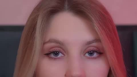 Snapshot of stacyevancesss chatting on March 2026 06:33:01 PM StacyEvances online show from March 2026 06:33:01 PM