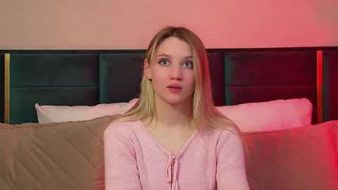 Snapshot of stacyevancesss chatting on March 2026 06:34:01 PM StacyEvances online show from March 2026 06:34:01 PM