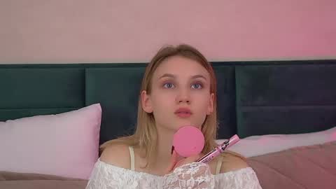 StacyEvances online show from May 2026 06:17:02 PM