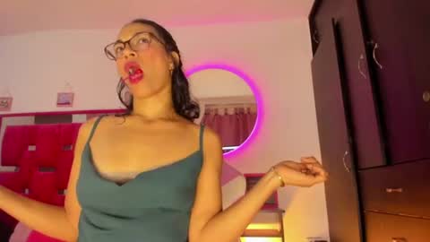 Snapshot of stacyfoxx_ chatting on June 2026 03:35:01 PM stacy fox online show from June 2026 03:35:01 PM
