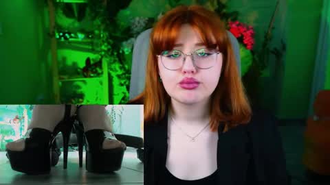 Snapshot of stacyjensen chatting on April 2026 09:33:02 AM Stasey online show from April 2026 09:33:02 AM
