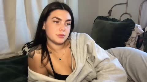 Snapshot of stacywithuu chatting on September 2025 05:24:02 PM Stacy online show from September 2025 05:24:02 PM