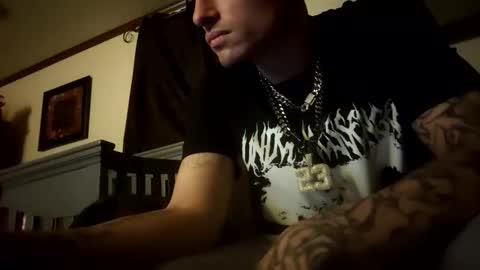 Snapshot of staightupdownbad chatting on January 2026 04:26:01 AM Straightupdownbad online show from January 2026 04:26:01 AM