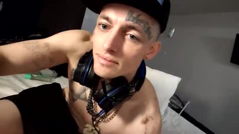 Snapshot of staightupdownbad chatting on February 2026 04:55:01 AM Straightupdownbad online show from February 2026 04:55:01 AM