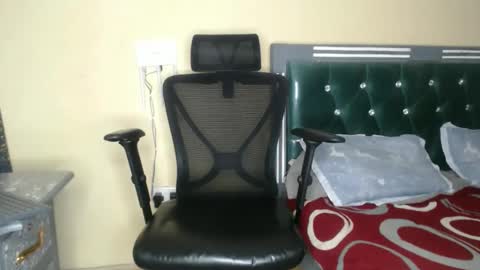 Snapshot of staminalord chatting on November 2025 02:02:01 AM calvin online show from November 2025 02:02:01 AM