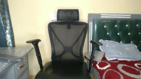 Snapshot of staminalord chatting on November 2025 02:25:02 AM calvin online show from November 2025 02:25:02 AM