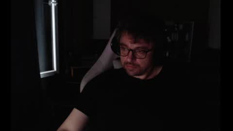 staniark_ online show from June 2026 05:37:02 PM