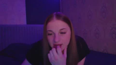 star_girlish online show from December 2025 11:10:02 PM