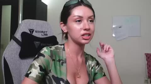 Snapshot of stardust_seiya chatting on October 2025 07:18:02 AM stardust_seiya online show from October 2025 07:18:02 AM