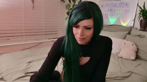 Snapshot of starfuckers2000 chatting on April 2026 05:30:01 AM Wet Bandits online show from April 2026 05:30:01 AM