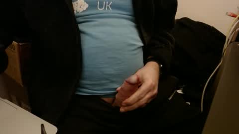 Snapshot of stargazer1069 chatting on April 2026 12:44:02 PM stargazer1069 online show from April 2026 12:44:02 PM