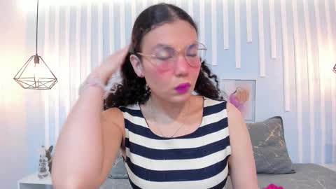 Stark Jones online show from October 2025 12:15:01 PM