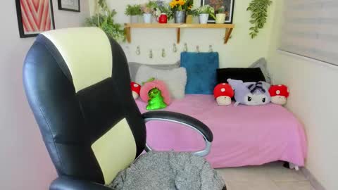 Alisson  online show from October 2025 12:12:02 AM