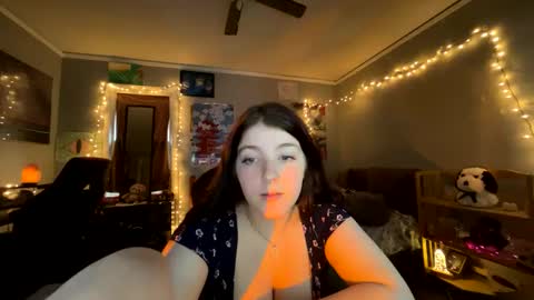 Snapshot of starlight09102 chatting on December 2024 05:48:02 PM Starlight online show from December 2024 05:48:02 PM