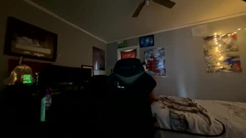 Snapshot of starlight09102 chatting on March 2025 08:10:02 PM Starlight online show from March 2025 08:10:02 PM