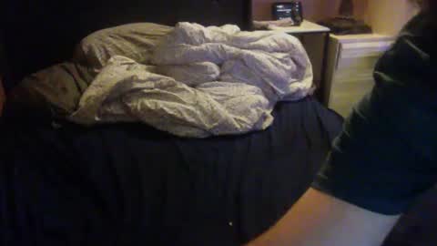 Snapshot of starshine333 chatting on January 2025 03:35:01 AM ashtongue online show from January 2025 03:35:01 AM