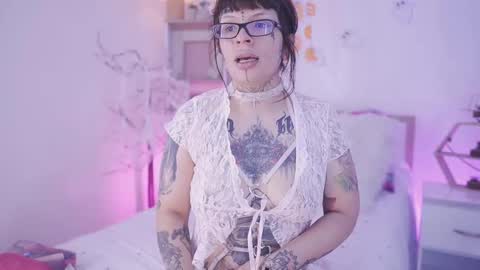 Yoko online show from October 2025 01:21:02 PM