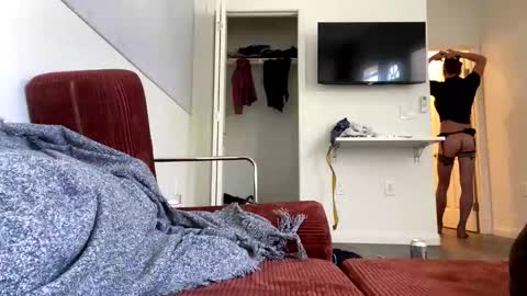 Stealersphan online show from April 2026 03:49:01 PM