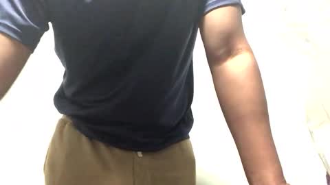 Snapshot of steel_950358 chatting on November 2025 03:52:01 AM steel_950358 online show from November 2025 03:52:01 AM