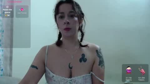 Snapshot of steel_girl chatting on January 2025 10:41:02 PM Luna Fox online show from January 2025 10:41:02 PM