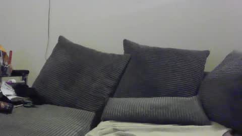 Mikee online show from December 2024 04:06:01 PM