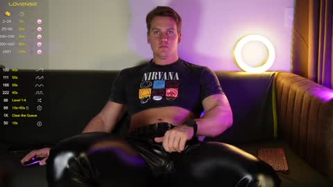 Steeve online show from December 2024 03:02:02 AM